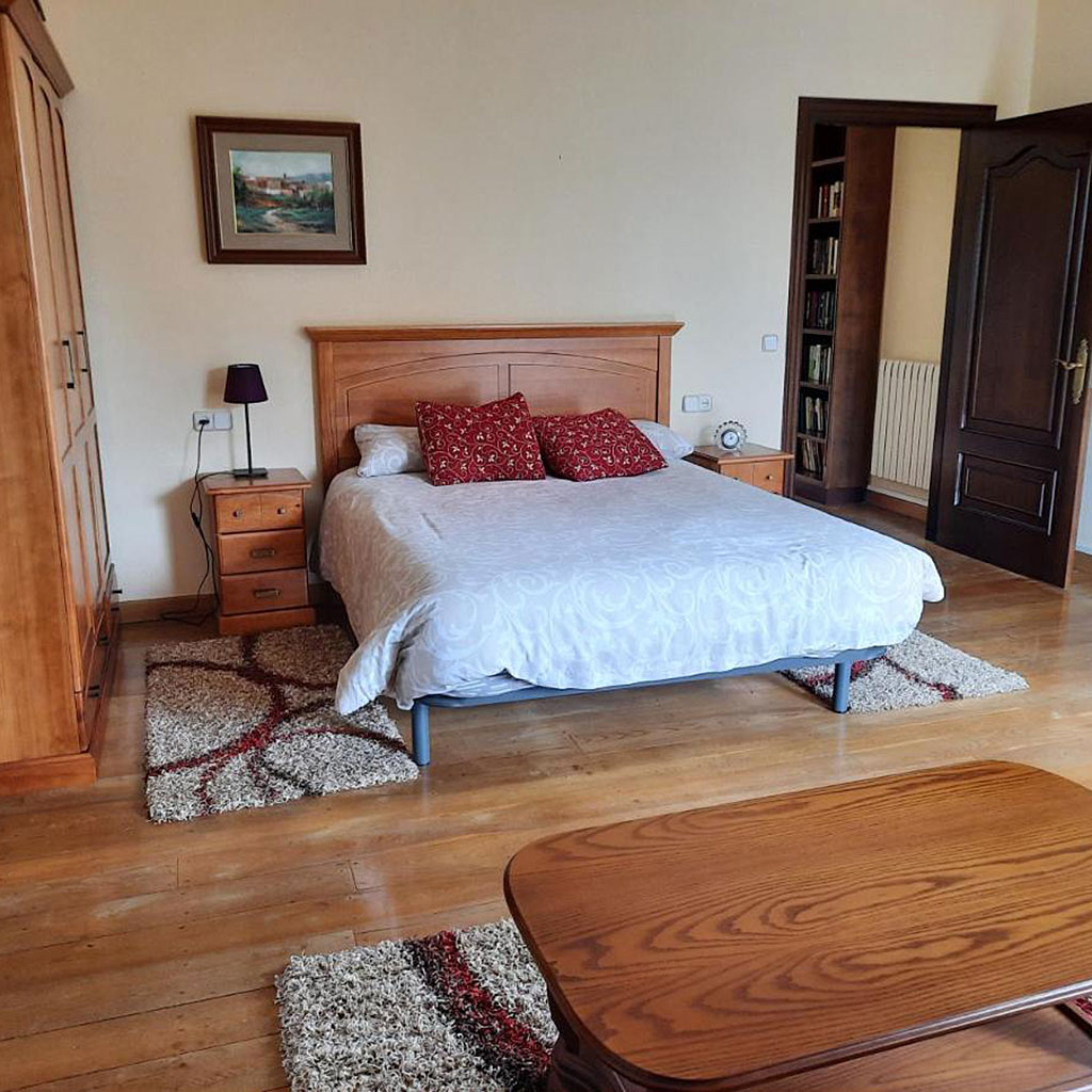habitación de matrimonio en el palacio marques vega de azno
